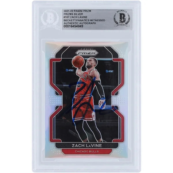 Zach LaVine Signed 2021-22 Panini Prizm Silver Prizms #107 | Beckett Authenticated