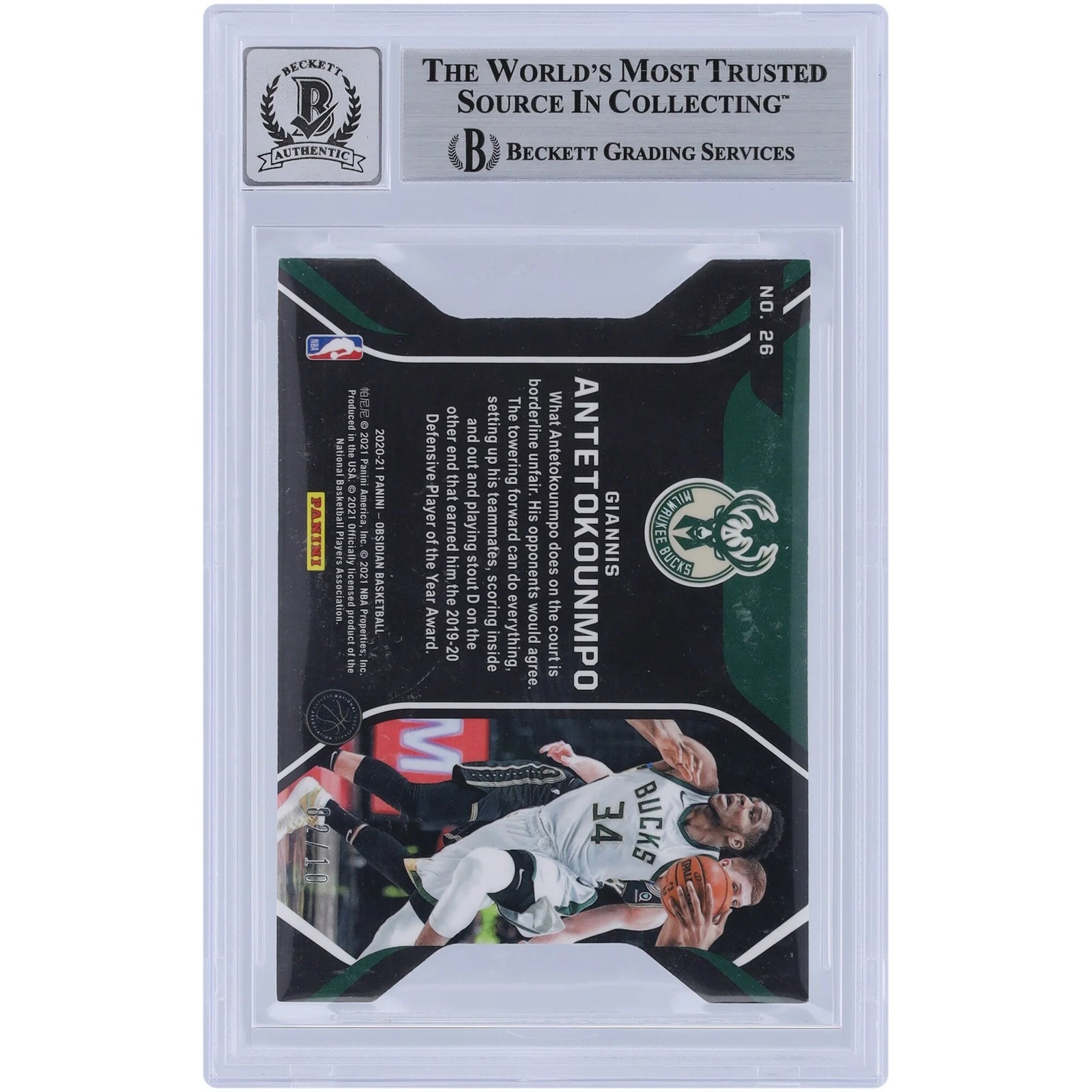 Giannis Antetokounmpo Signed 2020-21 Panini Obsidian Card | Beckett 9