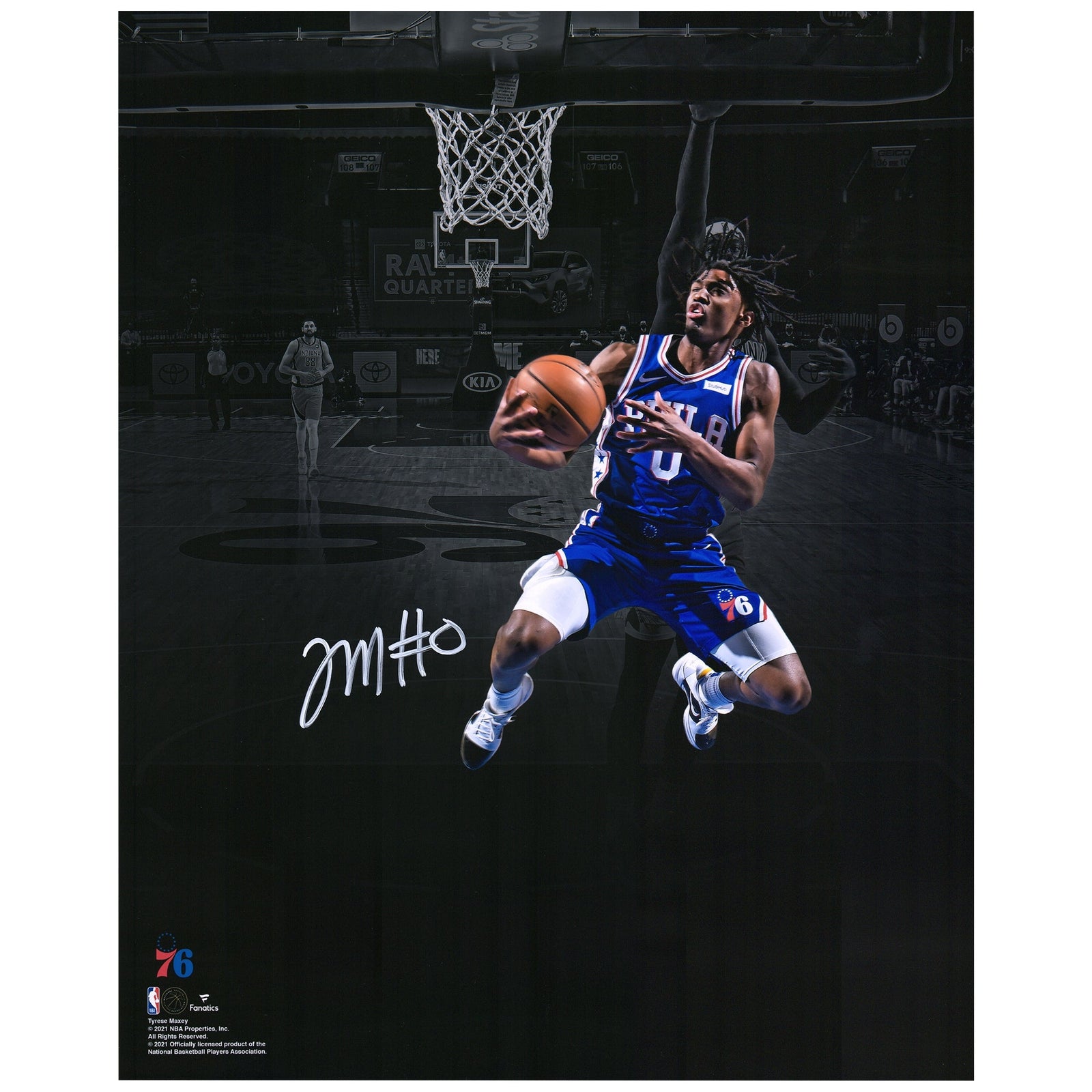 Tyrese Maxey Philadelphia 76ers Fanatics Authentic Autographed 16" x 20" Lay Up in Royal Photograph - The Ballers Bank